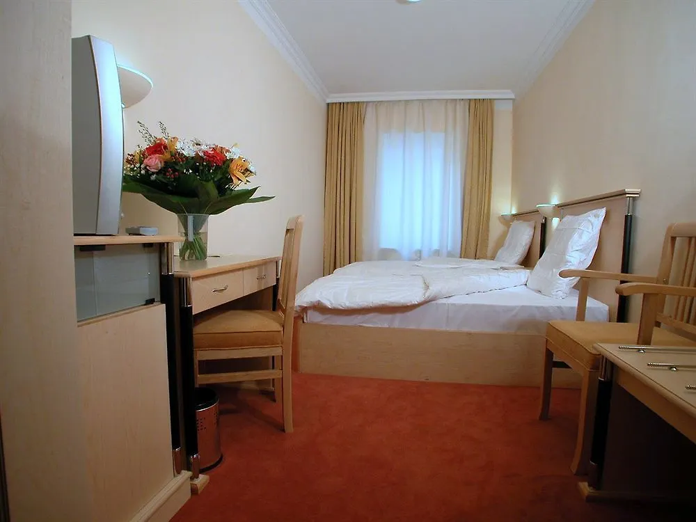 ****  Hotel Atlas Muenchen Germany